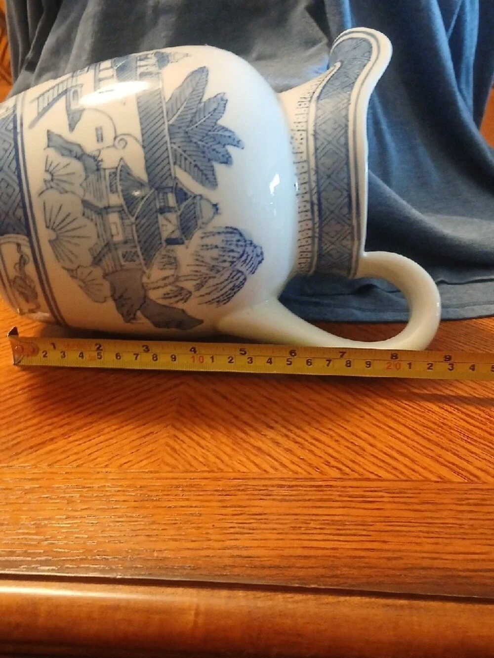 Vintage IDG Blue Willow Chinouserie Porcelain Pitcher/Water Jug